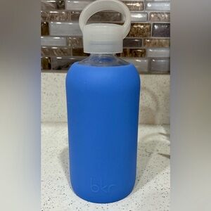 BKR glass water bottle in Romeo 500ml (16oz) like new